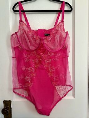 NWOT Torrid Hot Pink Sheer Embroidered Bodysuit